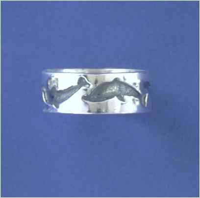 SPC 7mm DOLPHINS ON BAND RING