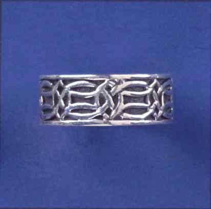 SPC 8mm OXIDISED PATTERN CELTIC BAND   =