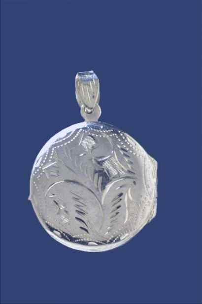 SPC 22mm ENGRAVED ROUND LOCKET