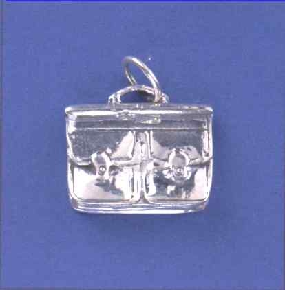 SPC SATCHEL CHARM                      =