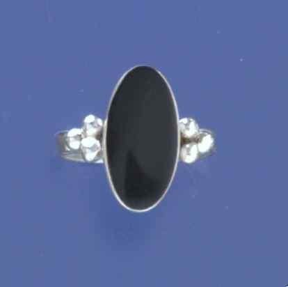 SPC 18x10mm OVAL ONYX RING WITH BEADS  =