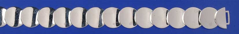 SPC LINKED CIRCLES BRACELET            =