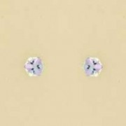 GPC 4mm CRYSTAL CUBE STUDS             =