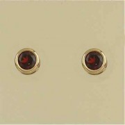 GPC 6mm ROUND GARNET STUDS