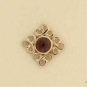 GPC CAB GARNET CELTIC STUDS