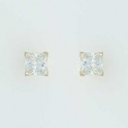 GPC 6mm SQUARE CZ CLAW SET STUDS       =