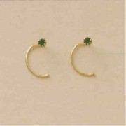 GPC 2mm EMERALD CLAW SET NOSE STUDS    =