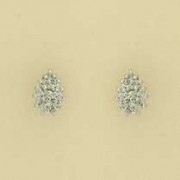 9ct WHITE 20pt DIAMOND TEARDROP CLUSTER