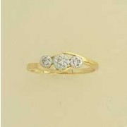 9ct 5pt DIA ILLUSION SET 3 STONE RING  =