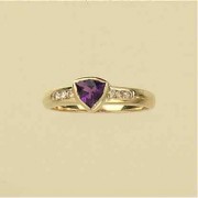 9ct 10pt DIAM/AMETHYST TRILLION RING