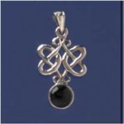 SPC 6mm ONYX CELTIC KNOT PENDANT       -