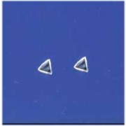 SPC 4mm TRIANGULAR ONYX STUDS          =