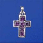 SPC 18x13mm IMM.AMETHYST SET CROSS     =