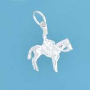 SPC QUEEN ON HORSEBACK LONDON CHARM    =