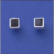 SPC 5mm SQUARE ONYX STUD               =