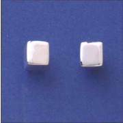 SPC 6mm POLISHED CUBE STUD             =