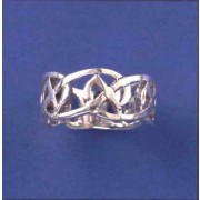 SPC 9mm CUTOUT CELTIC DESIGN RING      =