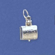 SPC TREASURE CHEST CHARM               =