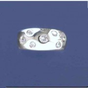 SPC 7 STONE CZ 8mm DOMED TAPERING RING =