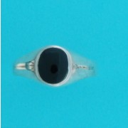 SPC 10x8mm OVAL ONYX SIGNET RING       =
