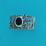 SPC ONYX/MARCASITE RING                -