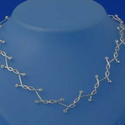 SPC CRYSTAL SET FANCY WIRE NECKLACE