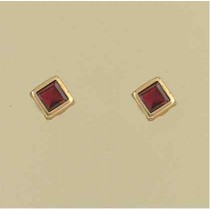 GPC 6mm SQUARE RUB SET GARNET STUDS