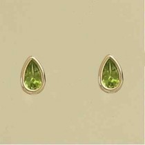 GPC TEARDROP PERIDOT RUBSET STUDS      =