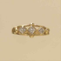 GPC 3 STONE CZ FANCY RING