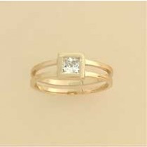 GPC SQ.4mm CZ SPLIT SHANK RING