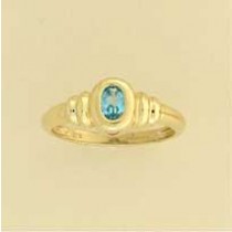 9ct BLUE TOPAZ RING