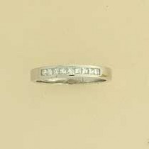 9ct WHITE 25pt PRINCESS CUT DIA.1/2 ET