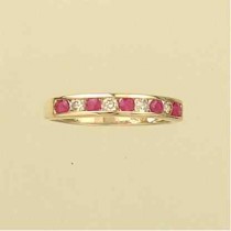 9ct 20pt DIAMOND/RUBY CHANNEL SET 1/2 ET