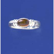 SPC LINED BAND HORIZONTAL AMBER RING