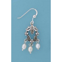 SPC MARCASITE EARRING/3 SYN.PEARL DROPS