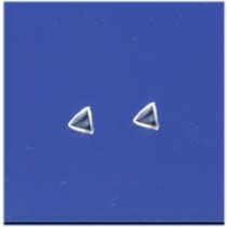 SPC 4mm TRIANGULAR ONYX STUDS          =