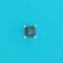 SPC 6mm CLAW SET SQUARE MYSTIC QTZ STUD
