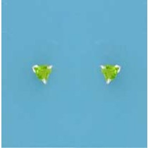 SPC 4mm CLAW SET HEART STUD-GREEN      =
