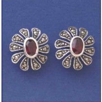 SPC 6x4 GARNET/MARC FLOWER PETALS STUDS-