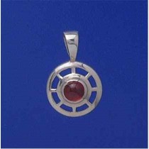 SPC GARNET SET CUTOUT ROUND PENDANT