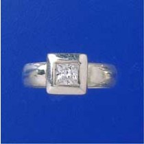 SPC 5mm SQ CZ RING