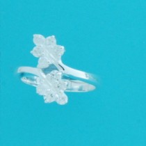 SPC CZ TWO LEAF CROSSOVER RING         =