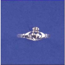 SPC 7.5mm WIDE LIGHT CLADDAGH RING     =